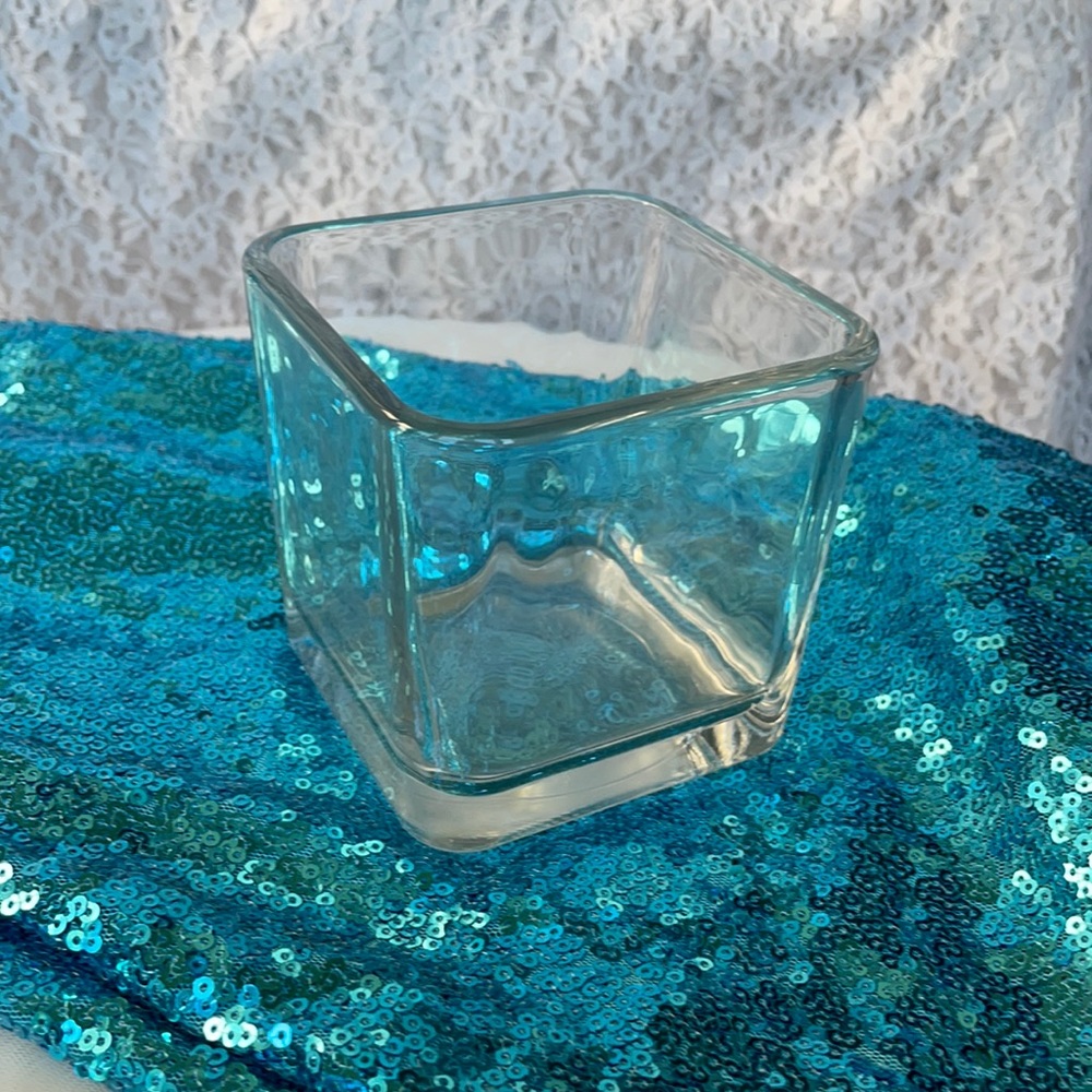 Clear glass candle holder or vase